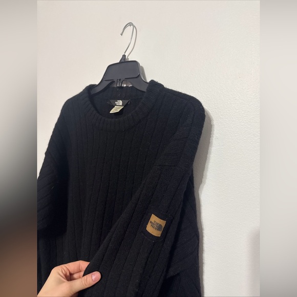 The North Face Men's Classic Black Crewneck 100% Wool Sweater - Picture 3 of 7
